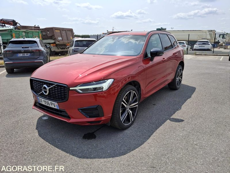 Volvo XC60 HYBRIDE - 2022 / 96206 KM - Внедорожник: фото 1 Volvo XC60 HYBRIDE - 2022 / 96206 KM - Внедорожник: фото 1