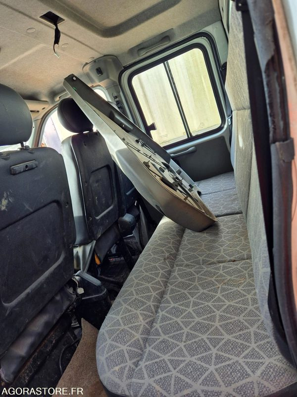 Renault master benne 2.5 dci 125 cv - Малотоннажный самосвал: фото 4 Renault master benne 2.5 dci 125 cv - Малотоннажный самосвал: фото 4