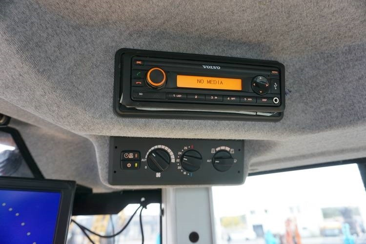 Колёсный погрузчик Volvo L250H: фото 23 Колёсный погрузчик Volvo L250H: фото 23