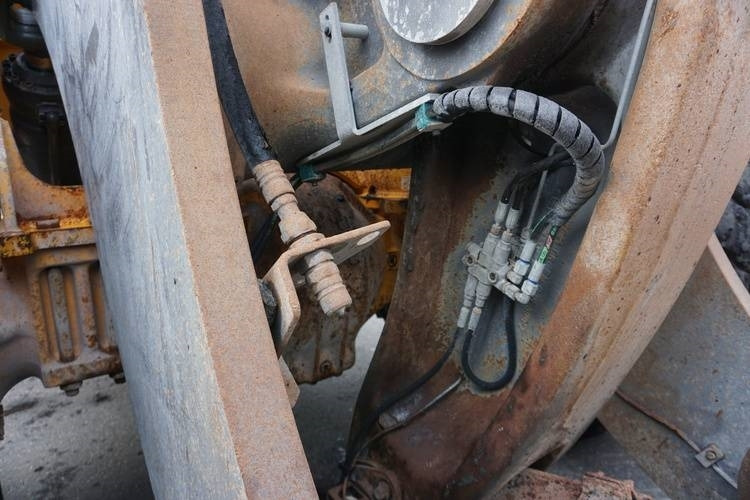 Колёсный погрузчик Volvo L250H: фото 8 Колёсный погрузчик Volvo L250H: фото 8