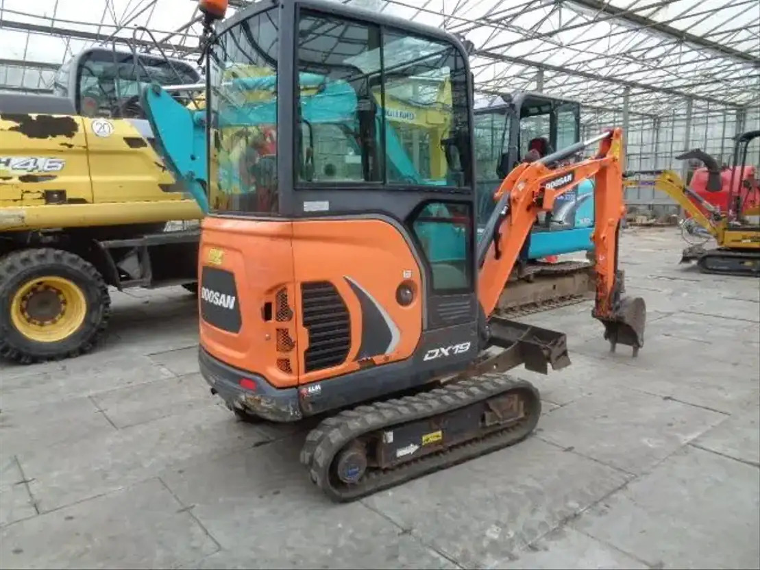 Doosan DX19 - Мини-экскаватор: фото 2 Doosan DX19 - Мини-экскаватор: фото 2