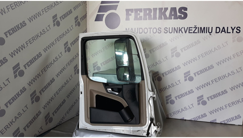 Mercedes-Benz Actros MP4 - Дверь и запчасти для Грузовиков: фото 3 Mercedes-Benz Actros MP4 - Дверь и запчасти для Грузовиков: фото 3