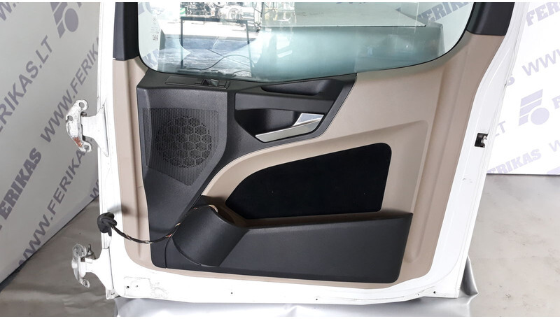 Mercedes-Benz Actros MP4 - Дверь и запчасти для Грузовиков: фото 4 Mercedes-Benz Actros MP4 - Дверь и запчасти для Грузовиков: фото 4