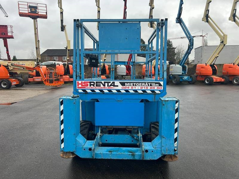 Genie GS2668 RT diesel 4x4 10m (1527) - Ножничный подъемник: фото 4 Genie GS2668 RT diesel 4x4 10m (1527) - Ножничный подъемник: фото 4