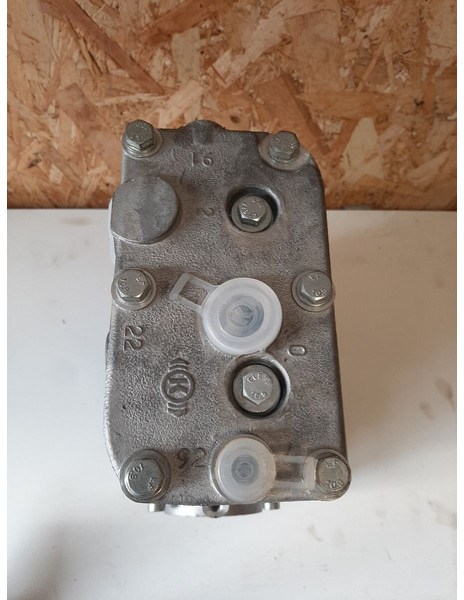 KNORR-BREMSE LP 4815 - Двигатель и запчасти: фото 3 KNORR-BREMSE LP 4815 - Двигатель и запчасти: фото 3