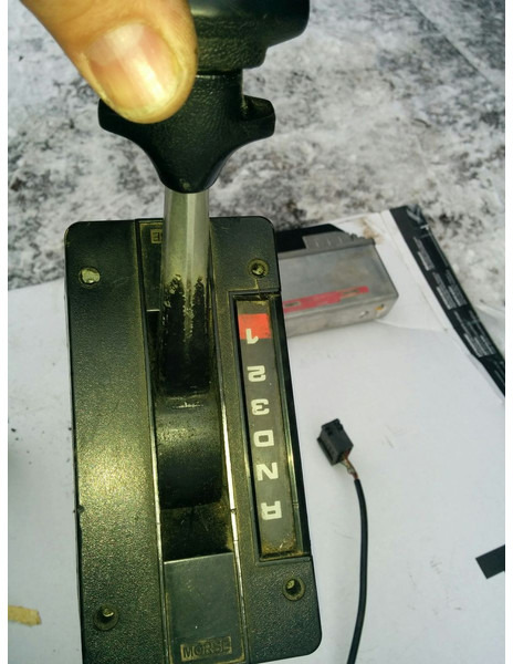 Mercedes-Benz педаль - Двигатель и запчасти: фото 3 Mercedes-Benz педаль - Двигатель и запчасти: фото 3