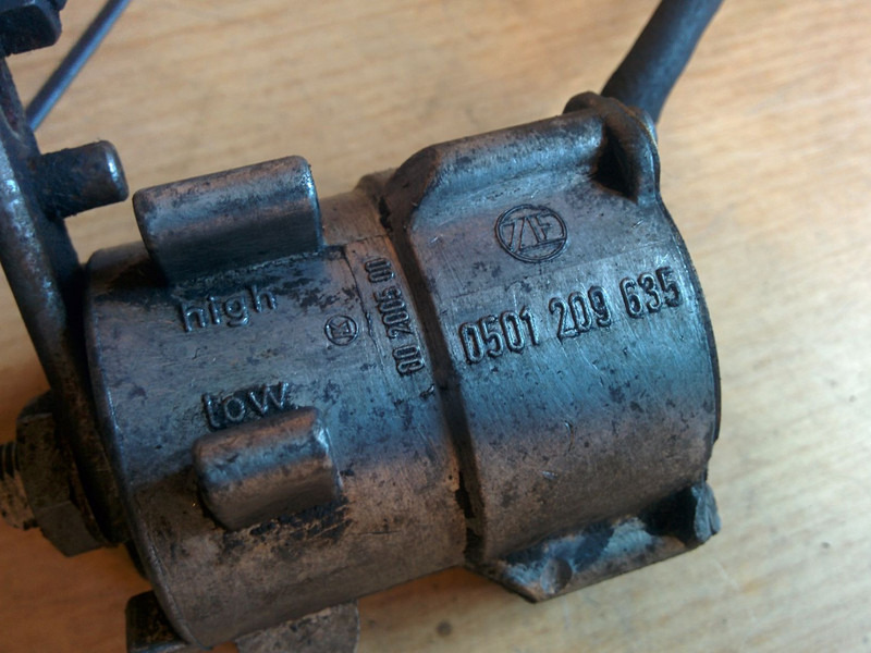 Mercedes-Benz потенциометр 445.805.2\2 . 4.4.\511.5.10. 5020. 5.9/ 5.18/3 . 44 - Блок управления: фото 5 Mercedes-Benz потенциометр 445.805.2\2 . 4.4.\511.5.10. 5020. 5.9/ 5.18/3 . 44 - Блок управления: фото 5