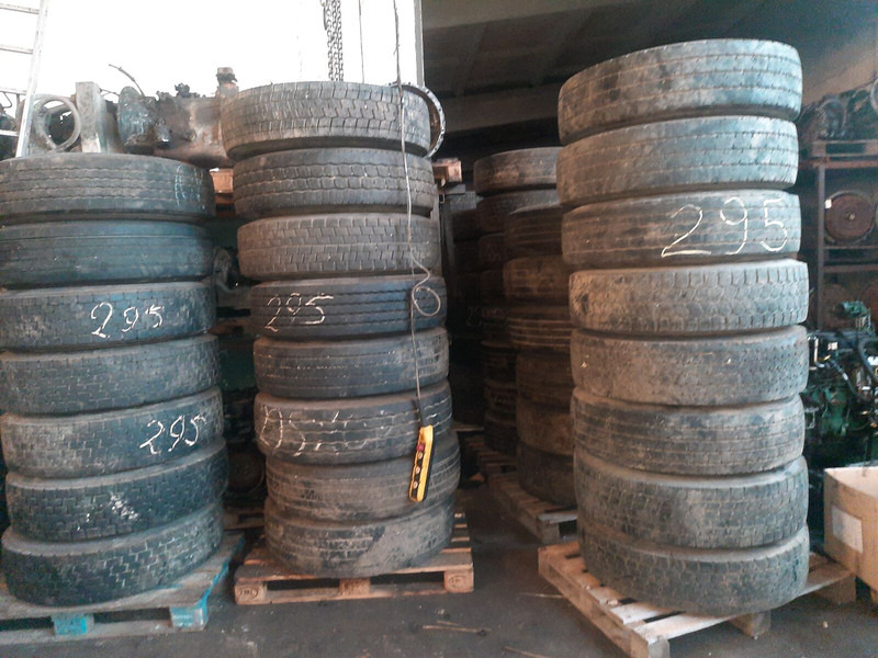 Michelin 295*80R22.5 255*70 \ 275*70* 265\70R19.5 - Шина для Грузовиков: фото 2 Michelin 295*80R22.5 255*70 \ 275*70* 265\70R19.5 - Шина для Грузовиков: фото 2