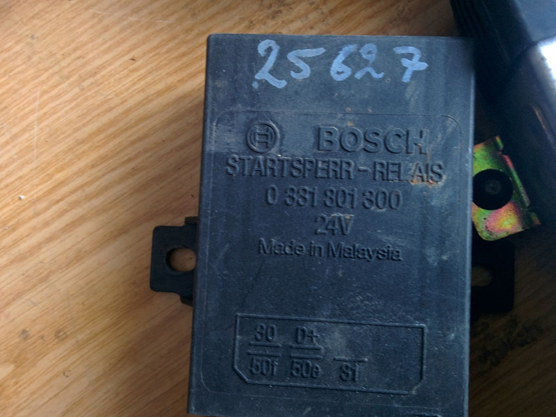 Scania 0485472. 458460 . 0881801800 - Блок управления: фото 5 Scania 0485472. 458460 . 0881801800 - Блок управления: фото 5