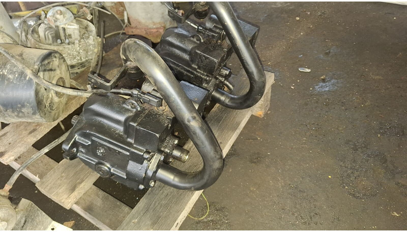 Scania MNR 0511.725023\7685955 - Масляный насос: фото 1 Scania MNR 0511.725023\7685955 - Масляный насос: фото 1