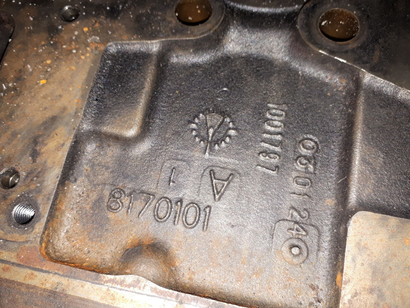 Scania Omni Link - Блок цилиндров: фото 3 Scania Omni Link - Блок цилиндров: фото 3