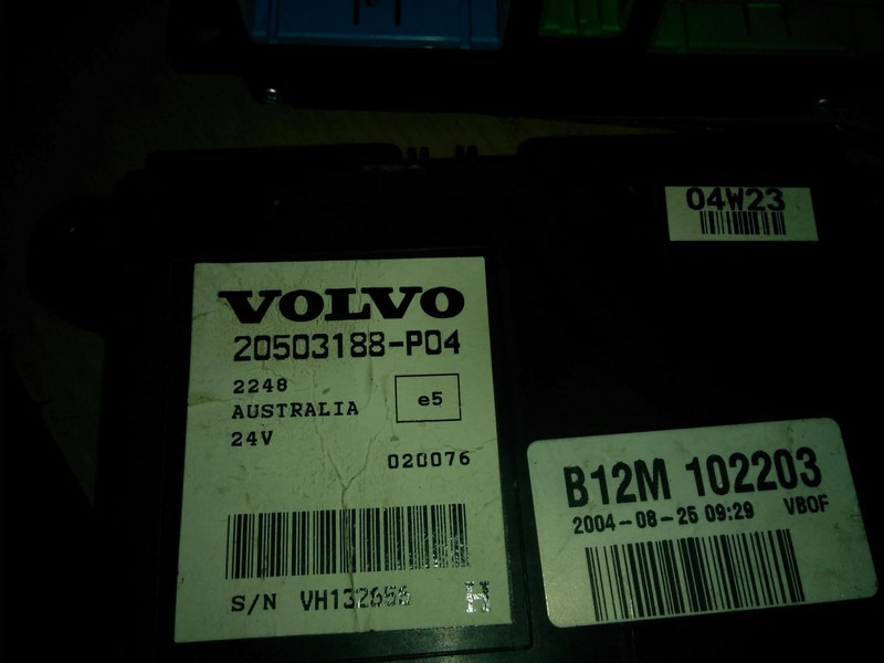 Блок управления Volvo 70329277 / 70395975-P01 / 70361720-P01 / 70322237-P02: фото 10