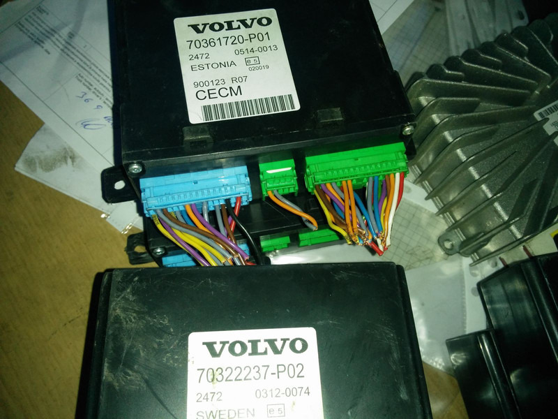 Блок управления Volvo 70329277 / 70395975-P01 / 70361720-P01 / 70322237-P02: фото 7