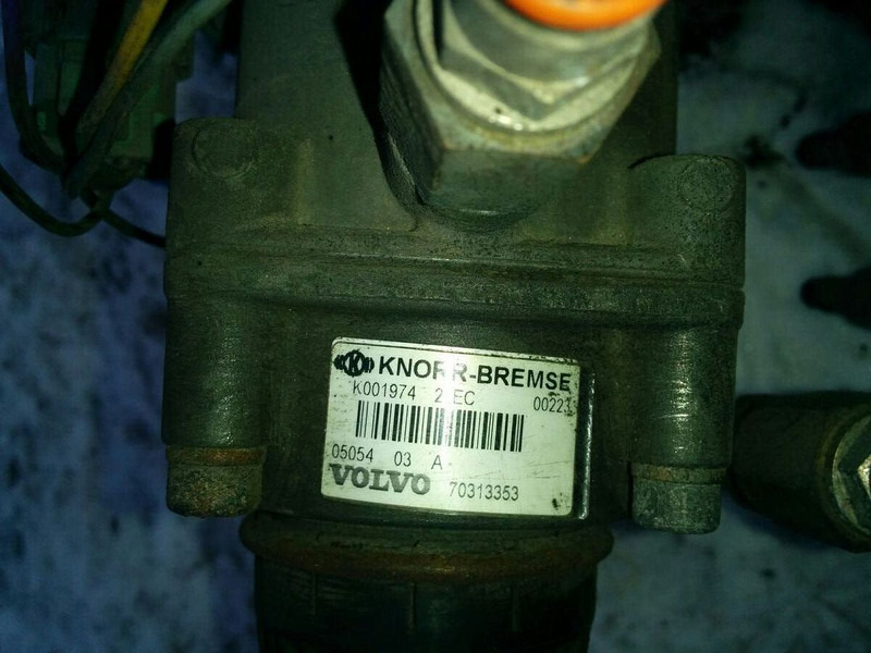 Volvo B12 - Детали тормозной системы: фото 5 Volvo B12 - Детали тормозной системы: фото 5
