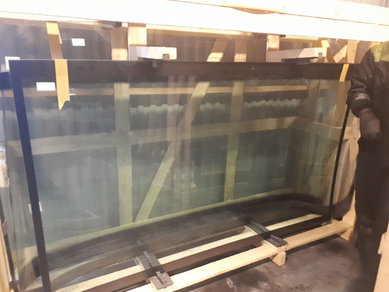 Volvo Carus 9700 - Стекло и запчасти: фото 5 Volvo Carus 9700 - Стекло и запчасти: фото 5