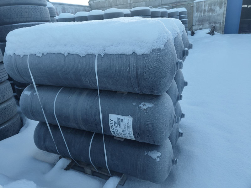 Volvo  - Топливный бак: фото 2 Volvo  - Топливный бак: фото 2