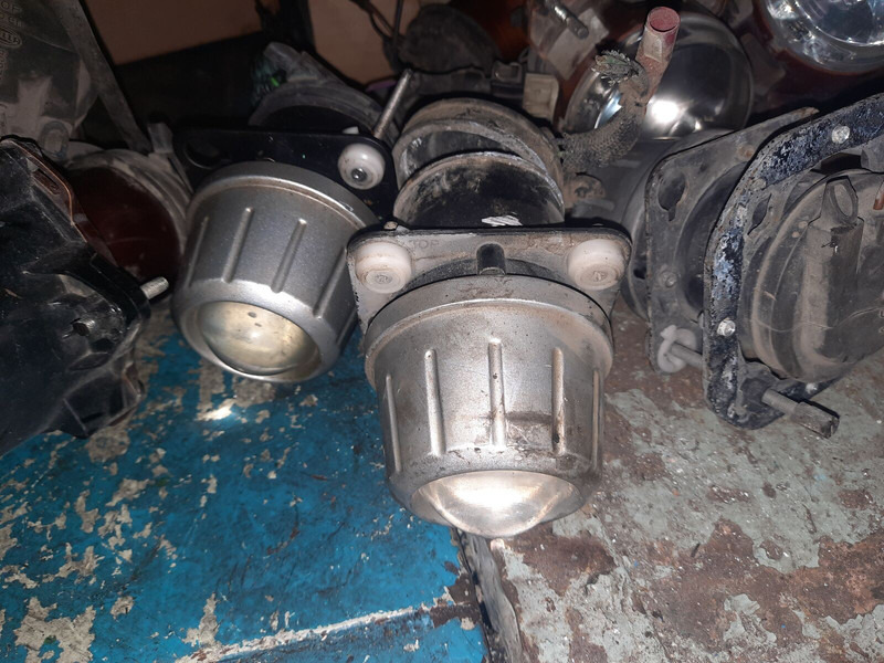 Volvo Скания омни линк - Передняя фара: фото 4 Volvo Скания омни линк - Передняя фара: фото 4