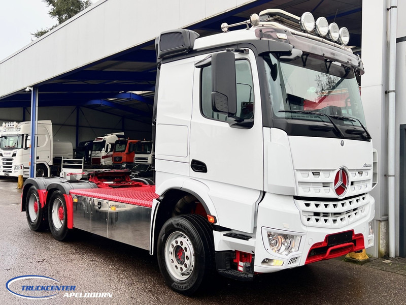 Mercedes-Benz Arocs 3351 6x4 Big axles, Hydraulics - Тягач: фото 1 Mercedes-Benz Arocs 3351 6x4 Big axles, Hydraulics - Тягач: фото 1