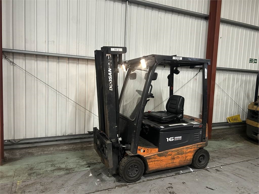 Doosan B16X-5 - Электропогрузчик: фото 2 Doosan B16X-5 - Электропогрузчик: фото 2