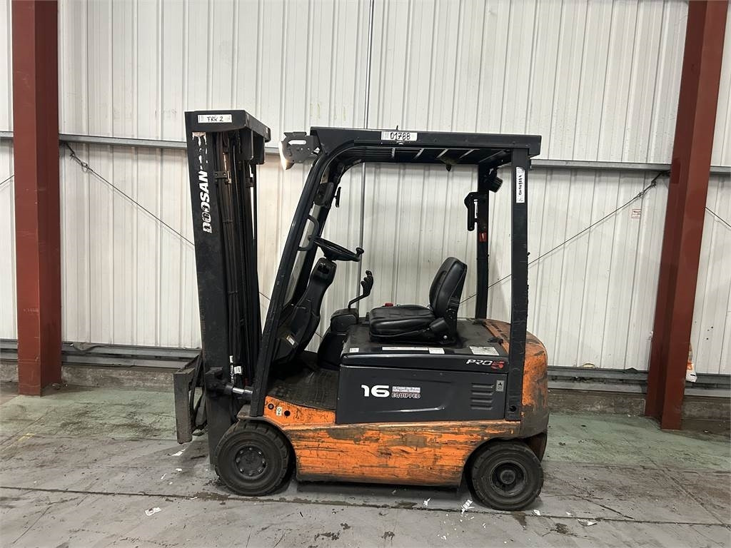 Doosan B16X-5 - Электропогрузчик: фото 1 Doosan B16X-5 - Электропогрузчик: фото 1