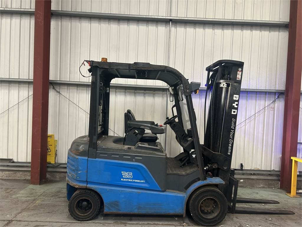 ECB35C - Электропогрузчик: фото 5 ECB35C - Электропогрузчик: фото 5