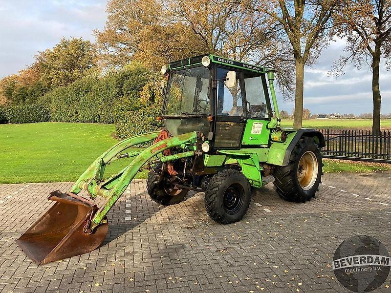 Deutz-fahr Intrac 2004 - Трактор: фото 2 Deutz-fahr Intrac 2004 - Трактор: фото 2