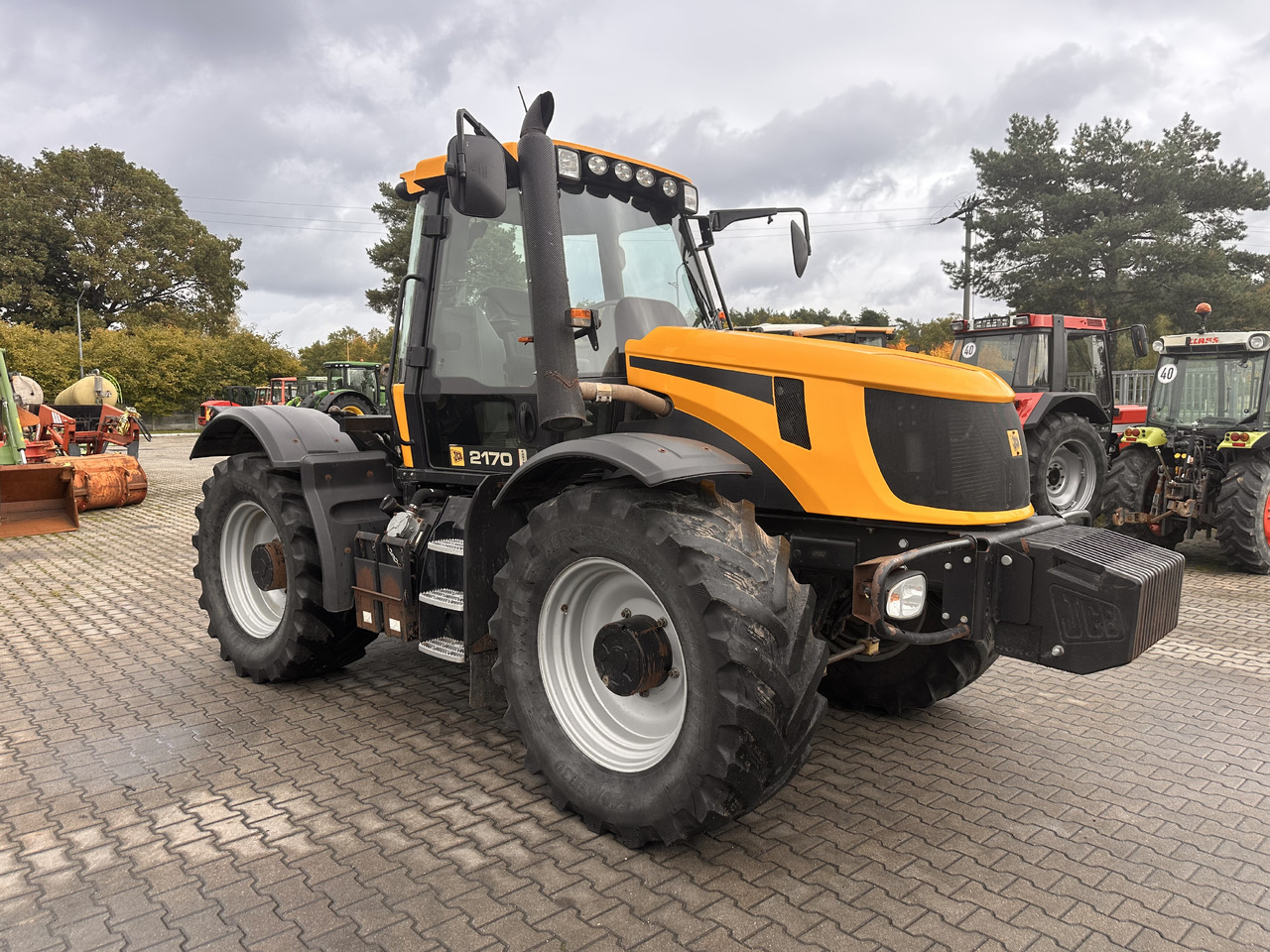 JCB 2170 4WS - Трактор: фото 1 JCB 2170 4WS - Трактор: фото 1