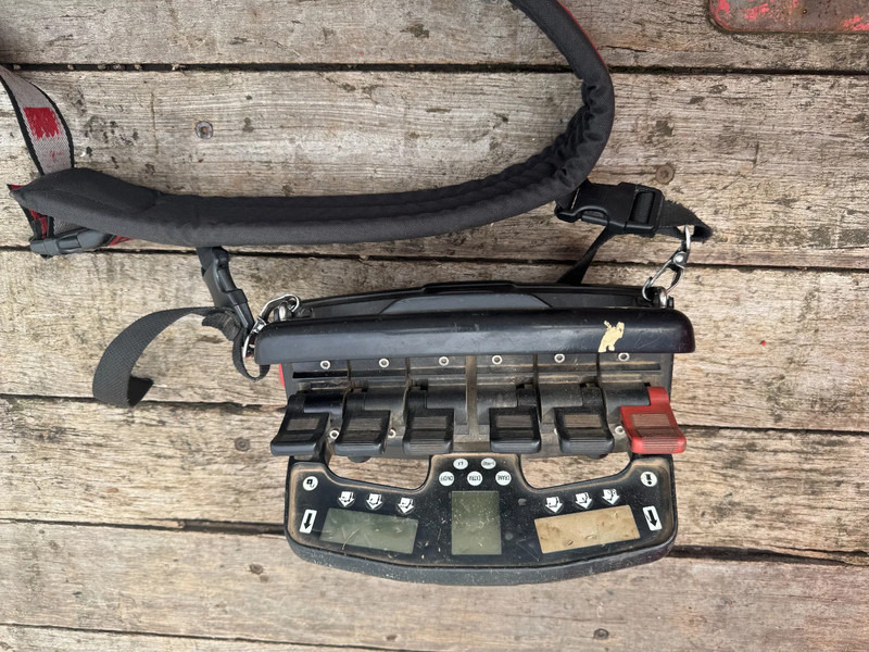 DAF CF 85.460 8X2 HIAB 477E-7 + JIB 75X + REMOTE CONTROL - Грузовик бортовой/ Платформа, Автоманипулятор: фото 4 DAF CF 85.460 8X2 HIAB 477E-7 + JIB 75X + REMOTE CONTROL - Грузовик бортовой/ Платформа, Автоманипулятор: фото 4