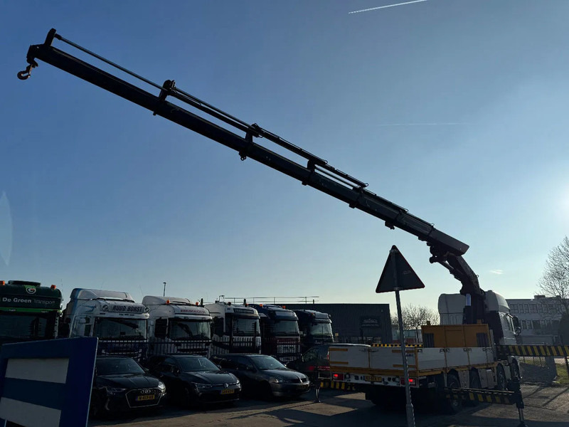DAF XF 460 8X2 - EURO 6 + HIAB 855 EP-6 + REMOTE + STEERING AXLE - Грузовик бортовой/ Платформа, Автоманипулятор: фото 3 DAF XF 460 8X2 - EURO 6 + HIAB 855 EP-6 + REMOTE + STEERING AXLE - Грузовик бортовой/ Платформа, Автоманипулятор: фото 3