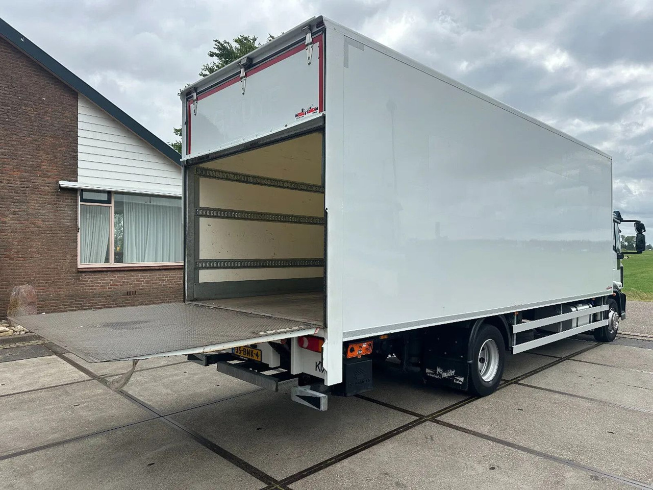 Iveco ML 150 -220, DHOLLANDIA LIFT, BOX 760X250X250 CM - Грузовик с закрытым кузовом: фото 4 Iveco ML 150 -220, DHOLLANDIA LIFT, BOX 760X250X250 CM - Грузовик с закрытым кузовом: фото 4