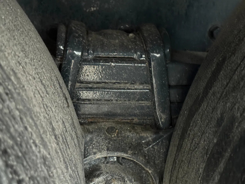 Iveco Trakker 360 6X4 EURO 6 + PALFINGER PK20001K + REMOTE CONTROL - Грузовик бортовой/ Платформа, Автоманипулятор: фото 5 Iveco Trakker 360 6X4 EURO 6 + PALFINGER PK20001K + REMOTE CONTROL - Грузовик бортовой/ Платформа, Автоманипулятор: фото 5