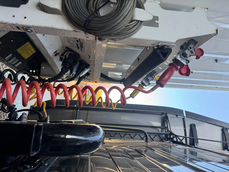 Krone SD SLIDING ROOF ALU BOARDS - Тентованный полуприцеп: фото 5 Krone SD SLIDING ROOF ALU BOARDS - Тентованный полуприцеп: фото 5