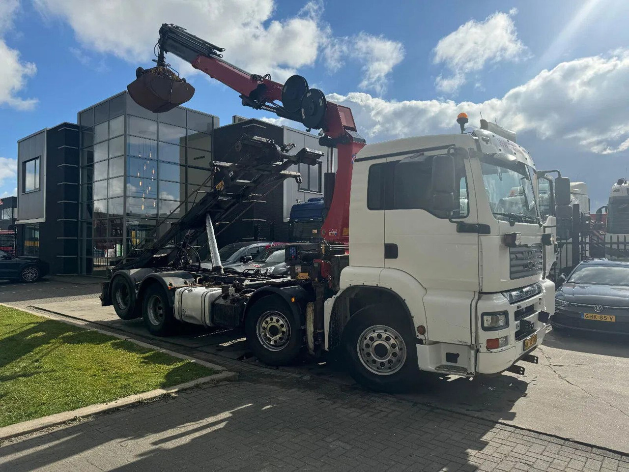 MAN TGA 35.440 8X2 - EURO 4 + HMF 2620K-RC 2018! + R - Автоманипулятор: фото 4 MAN TGA 35.440 8X2 - EURO 4 + HMF 2620K-RC 2018! + R - Автоманипулятор: фото 4