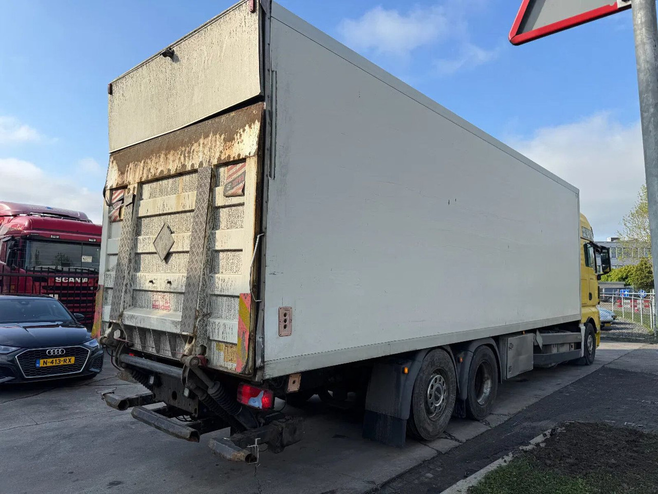 MAN TGX 26.360 6X2 - EURO 5 + ZEPRO LIFT + LIFT/STEE - Грузовик с закрытым кузовом: фото 5 MAN TGX 26.360 6X2 - EURO 5 + ZEPRO LIFT + LIFT/STEE - Грузовик с закрытым кузовом: фото 5