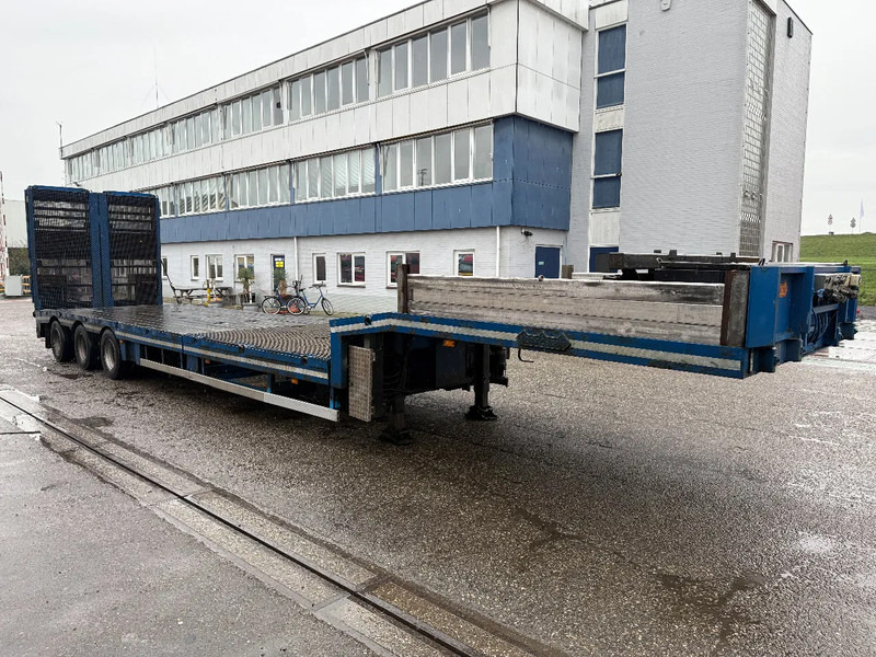 Nooteboom 3 AXLE FORCED STEERING,LIFTHING DECK, DUBBLE HYDRAULIC RAMPS, TUV TILL 05-2026 - Низкорамный полуприцеп: фото 5 Nooteboom 3 AXLE FORCED STEERING,LIFTHING DECK, DUBBLE HYDRAULIC RAMPS, TUV TILL 05-2026 - Низкорамный полуприцеп: фото 5