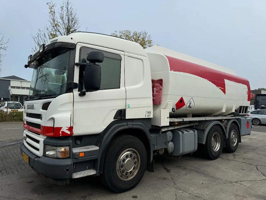 Scania P400 6X2 - EURO 5 + 3 CAMBER + LIFTING AXLE - Грузовик-цистерна: фото 1 Scania P400 6X2 - EURO 5 + 3 CAMBER + LIFTING AXLE - Грузовик-цистерна: фото 1