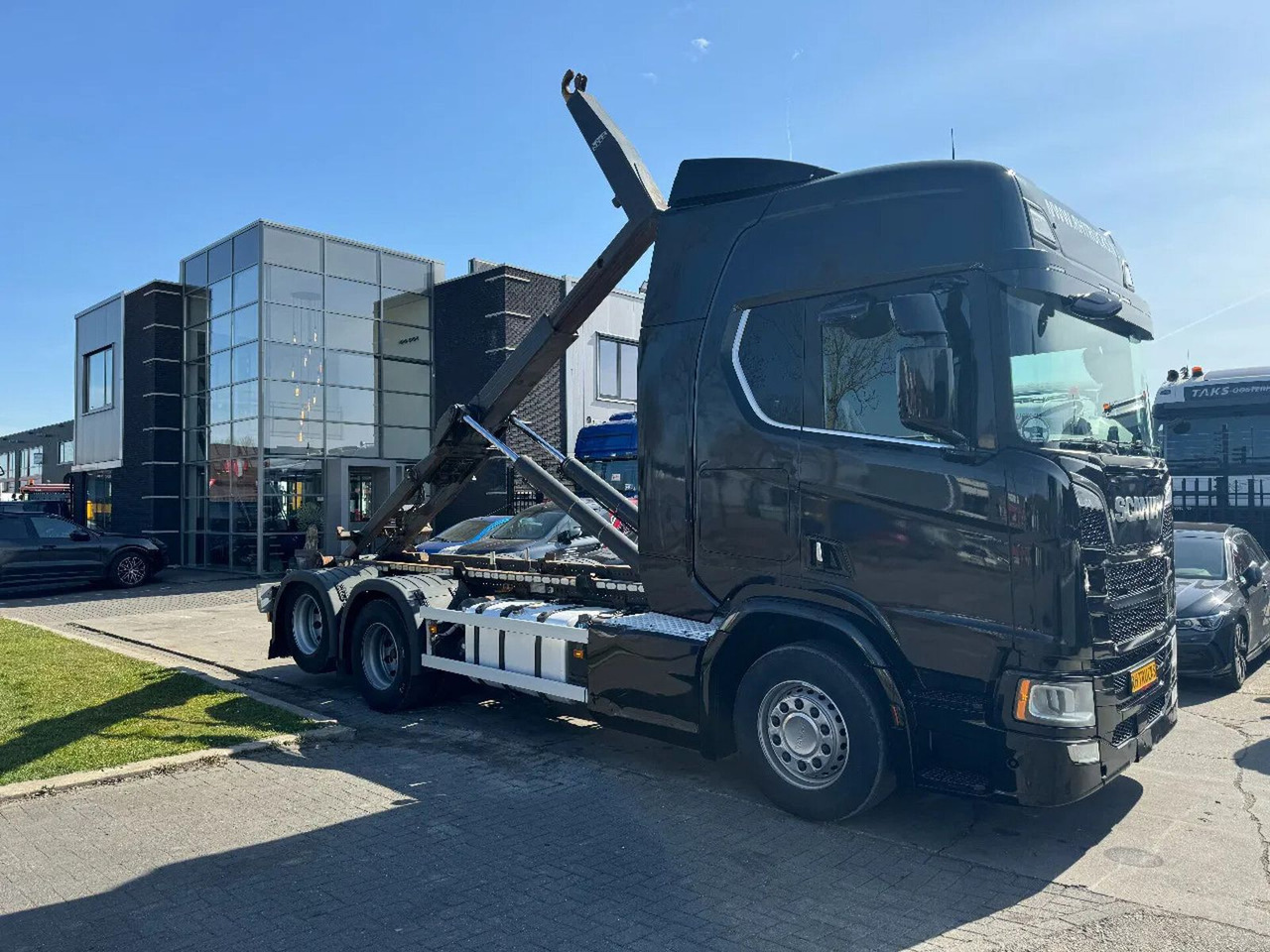 Scania R580 V8 6X2 VDL HOOK 20T RETARDER EURO 6 2 UNITS - Крюковой мультилифт: фото 5 Scania R580 V8 6X2 VDL HOOK 20T RETARDER EURO 6 2 UNITS - Крюковой мультилифт: фото 5
