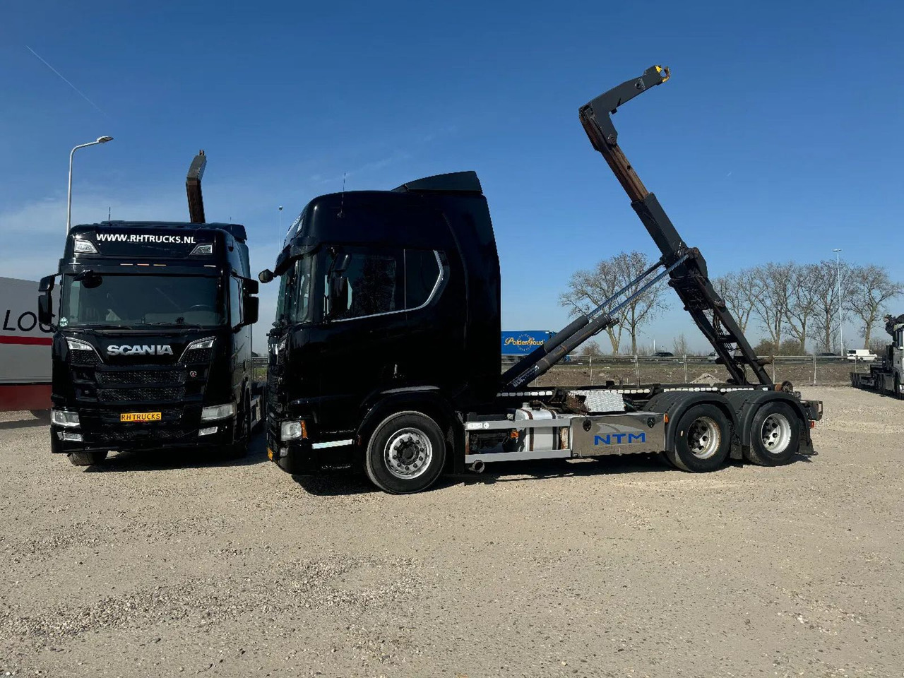 Scania R580 V8 6X2 VDL HOOK 20T RETARDER EURO 6 2 UNITS - Крюковой мультилифт: фото 2 Scania R580 V8 6X2 VDL HOOK 20T RETARDER EURO 6 2 UNITS - Крюковой мультилифт: фото 2