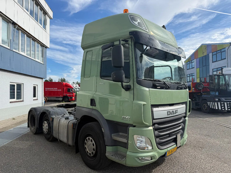 DAF CF 440 CF440 6X2 MET HYDROLIEK SYSTEEM - Тягач: фото 2 DAF CF 440 CF440 6X2 MET HYDROLIEK SYSTEEM - Тягач: фото 2