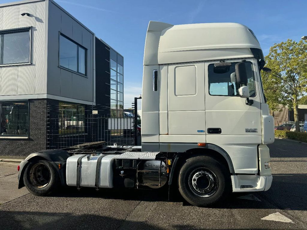 DAF XF 105.460 4X2 - EURO 5 + MANUAL GEAR - Тягач: фото 4 DAF XF 105.460 4X2 - EURO 5 + MANUAL GEAR - Тягач: фото 4