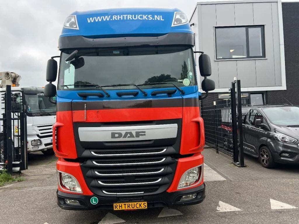 DAF XF 440 4X2 - EURO 6 - MEGA - Тягач: фото 2 DAF XF 440 4X2 - EURO 6 - MEGA - Тягач: фото 2