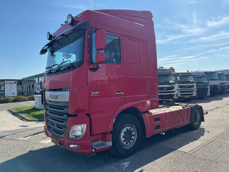 DAF XF 440 4X2 EURO 6 SKIRTS 2017 - Тягач: фото 1 DAF XF 440 4X2 EURO 6 SKIRTS 2017 - Тягач: фото 1
