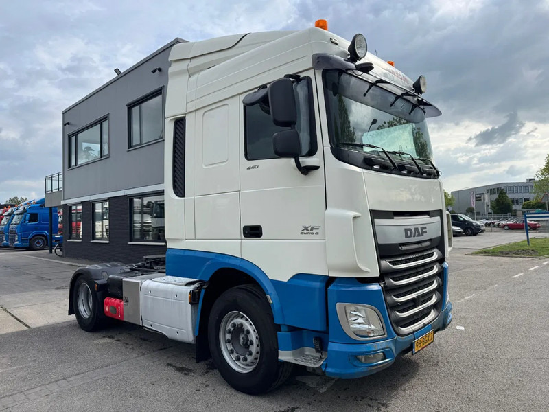 DAF XF 440 4X2 EURO 6 SPOILERS HOLLAND TRUCK - Тягач: фото 3 DAF XF 440 4X2 EURO 6 SPOILERS HOLLAND TRUCK - Тягач: фото 3