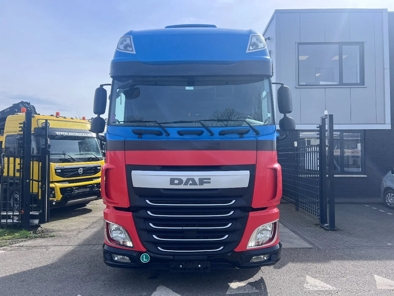 DAF XF 440 SSC 4X2 EURO 6 VOLUME - Тягач: фото 2 DAF XF 440 SSC 4X2 EURO 6 VOLUME - Тягач: фото 2
