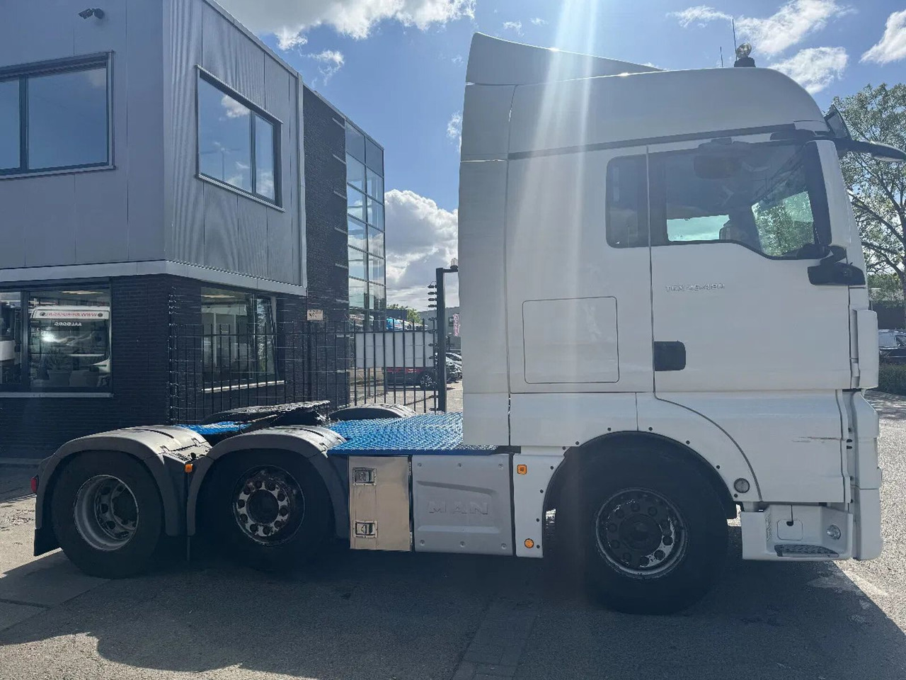 MAN TGX 26.480 6X2 EURO 6 SPOILERS AUTOMATIC - Тягач: фото 4 MAN TGX 26.480 6X2 EURO 6 SPOILERS AUTOMATIC - Тягач: фото 4