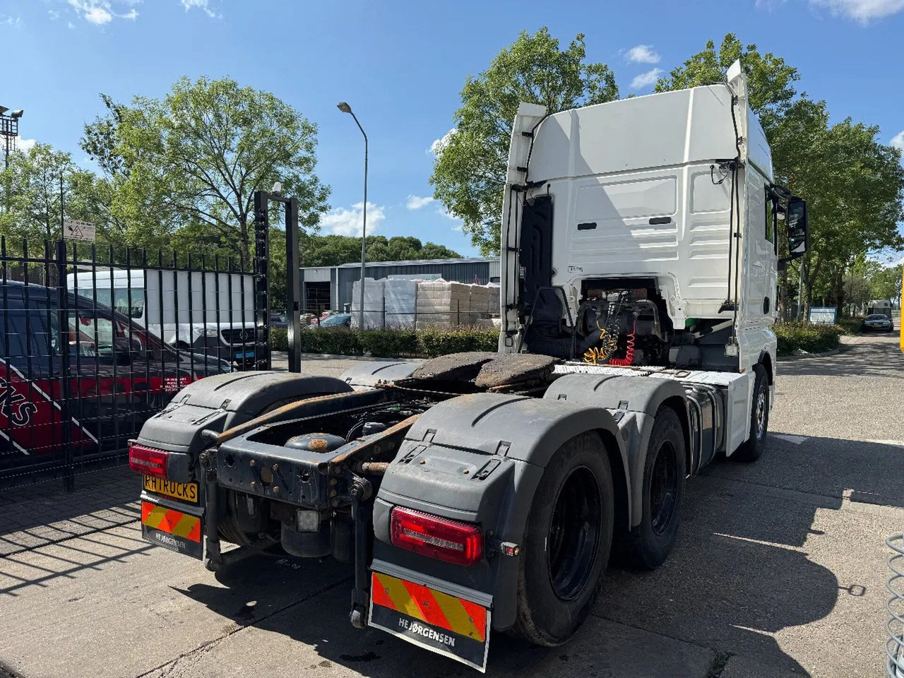 MAN TGX 28.500 6X2 EURO 6 RETARDER DOUBLE AIR - Тягач: фото 4 MAN TGX 28.500 6X2 EURO 6 RETARDER DOUBLE AIR - Тягач: фото 4