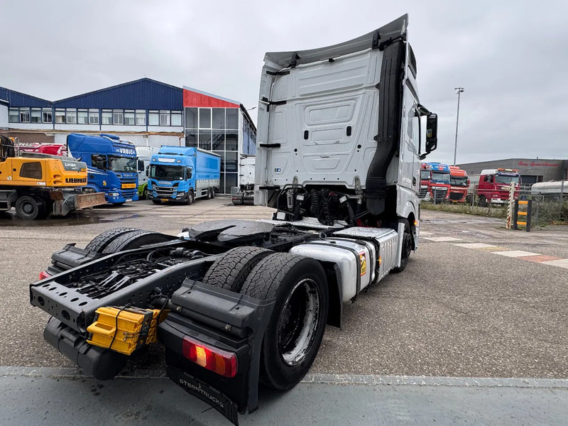 Mercedes-Benz Actros 1842 4X2 EURO 6 MEGA DOUBLE TANK - Тягач: фото 5 Mercedes-Benz Actros 1842 4X2 EURO 6 MEGA DOUBLE TANK - Тягач: фото 5