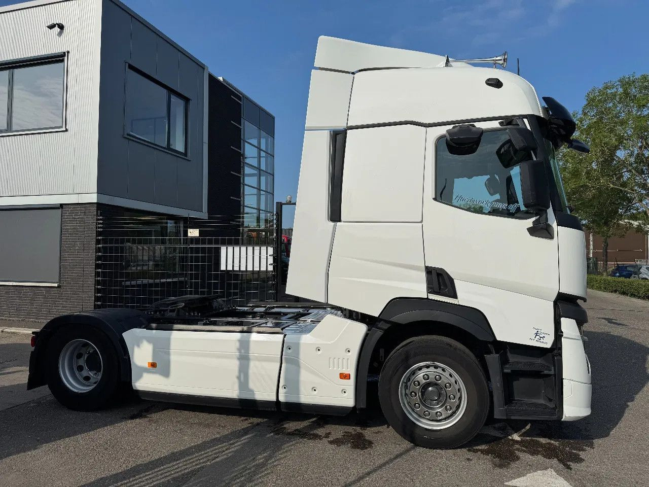 Renault T440 - 13-LITER ENGINE! - EURO 6 SKIRTS SPOILER - Тягач: фото 3 Renault T440 - 13-LITER ENGINE! - EURO 6 SKIRTS SPOILER - Тягач: фото 3