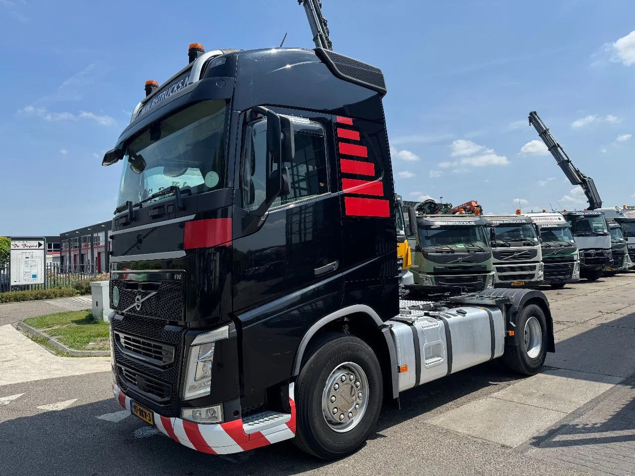 Volvo FH 460 4X2 EURO 6 STANDKLIMA 2 UNITS - Тягач: фото 2 Volvo FH 460 4X2 EURO 6 STANDKLIMA 2 UNITS - Тягач: фото 2