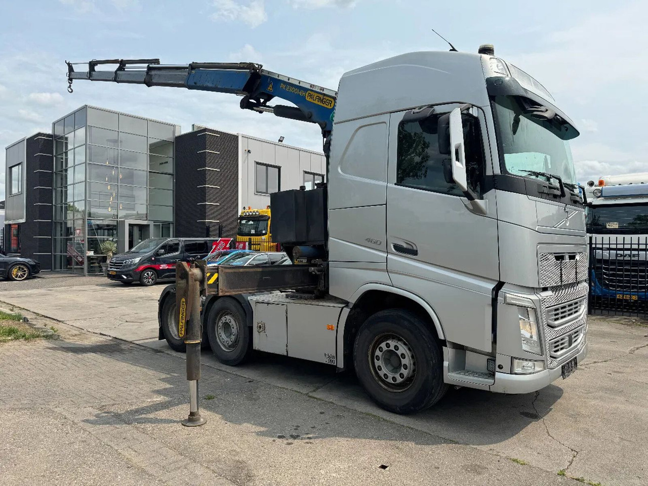 Volvo FH 460 6X2 PALFINGER 2300 + REMOTE CONTROL - Тягач: фото 2 Volvo FH 460 6X2 PALFINGER 2300 + REMOTE CONTROL - Тягач: фото 2